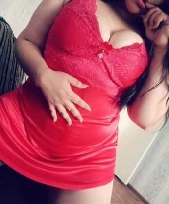 💋 Я предлагаю широкий спектр услуг, полный экстаза и наслаждения. 🔥 Мои возможности бесконечны - от нежных ласк до страстных игр ролевых. 🌟 Все, что ты мечтал испытать, я готова сделать осуществимым. 😉 Обрати внимание на мои фото, они говорят сами за себя. 💯 Живу в самом сердце Москвы и готова встретиться с тобой здесь или в твоем отеле. 🌃 Мои клиенты всегда остаются довольны и возвращаются снова. 💕 Доверь мне свои желания, и я обещаю сделать твою встречу со мной незабываемой! 💖 Юлиана